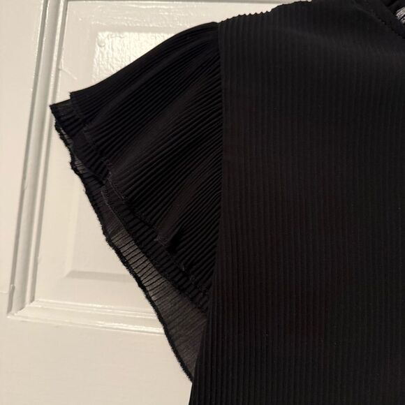 She & Sky Ribbed Flutter Sleeve Pullover Blouse Career‎ Black Size Medium - Picture 3 of 7